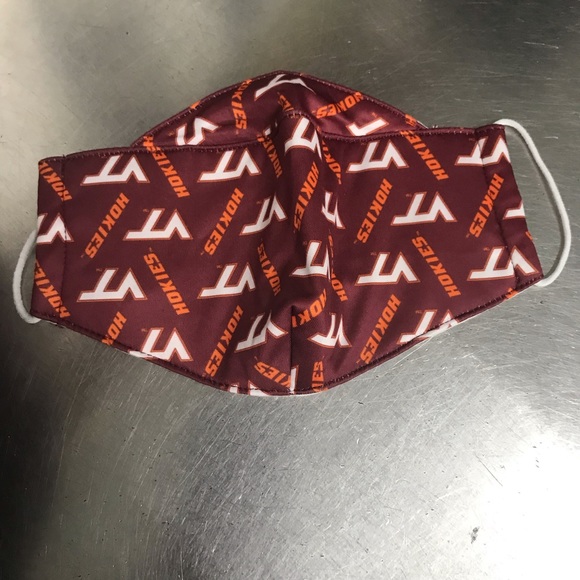 Virginia Tech Medium Women’s Fleece EUC, Foot Warmers VGUC and Mask NWOT - Picture 9 of 13